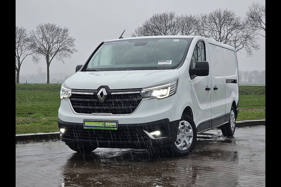 Renault Trafic 2.0 dCi 150 L2H1 2x zijdeur, automaat, airco, navi, camera, pdc, trekhaak