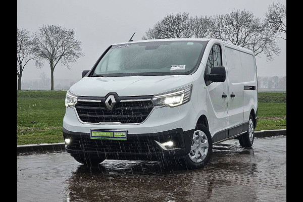 Renault Trafic 2.0 dCi 150 L2H1 2x zijdeur, automaat, airco, navi, camera, pdc, trekhaak