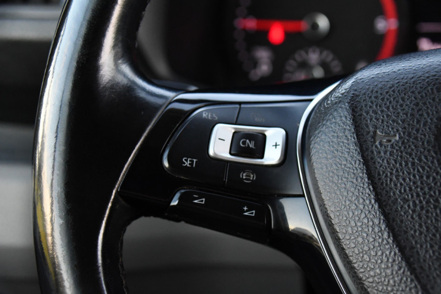 MAN TGE 3.180 35 2.0 L3H3 4x4 Black Edition Cruise, Camera, Carplay, LED, Stoelverwarming, Leder, Trekhaak, Multimedia, Stuurverwarming, Uniek!