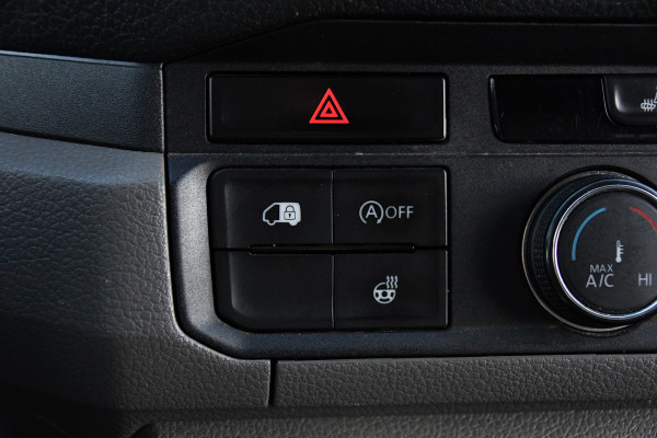 MAN TGE 3.180 35 2.0 L3H3 4x4 Black Edition Cruise, Camera, Carplay, LED, Stoelverwarming, Leder, Trekhaak, Multimedia, Stuurverwarming, Uniek!