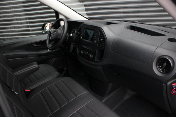 Mercedes-Benz Vito 136PK JB-EDITION FULL BLACK / AMG / SPOILER /VERLAGINGSVEREN / NAVIGATIE / SIDE-BARS / TREKHAAK / CRUISECRONTOL
