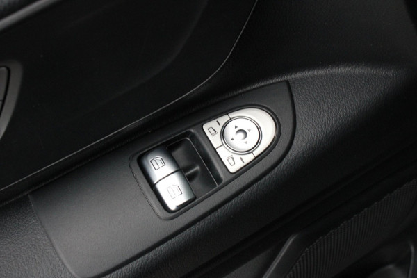 Mercedes-Benz Vito 136PK JB-EDITION FULL BLACK / AMG / SPOILER /VERLAGINGSVEREN / NAVIGATIE / SIDE-BARS / TREKHAAK / CRUISECRONTOL