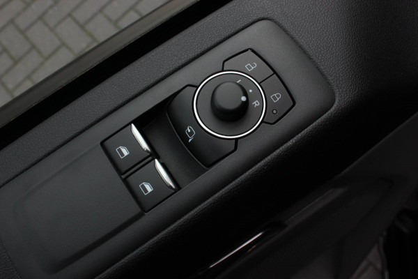 Ford Transit Custom 2.0 TDCI L2H1 170PK Limited DC / DUBBEL CABINE / JB-EDITION / DRIVER ASSISTANCE PACK / 5- ZITS /MY2024/ CAMERA