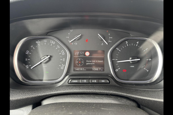 Peugeot Expert 2.0 HDI DC*5-PERS*CARPLAY*A/C*CRUISE*NAVI*HAAK*