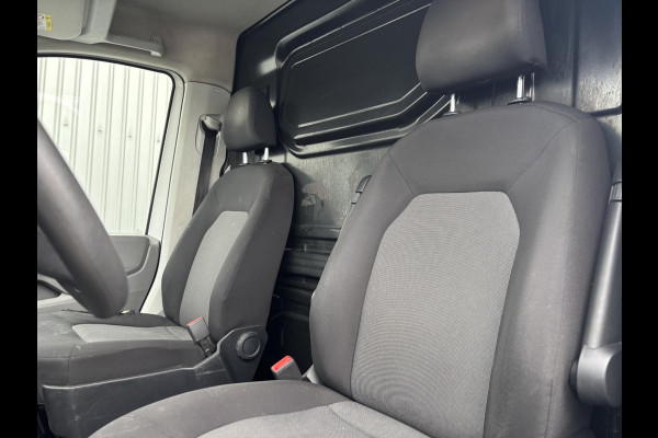 Volkswagen Crafter 2.0 TDI L3H2*AUTOM.*CARPLAY*A/C*NAVI*HAAK*CAMERA*