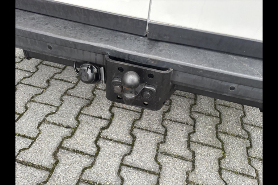 Volkswagen Crafter 2.0 TDI L3H2*AUTOM.*CARPLAY*A/C*NAVI*HAAK*CAMERA*