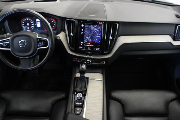 Volvo XC60 2.0 D4 Momentum |Pano|Stoel/stuur verw.|