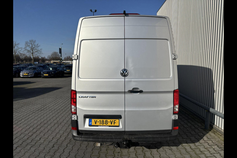 Volkswagen Crafter 35 2.0 TDI L3H3*A/C*CRUISE*NAV*HAAK*CAMERA*3500KG*