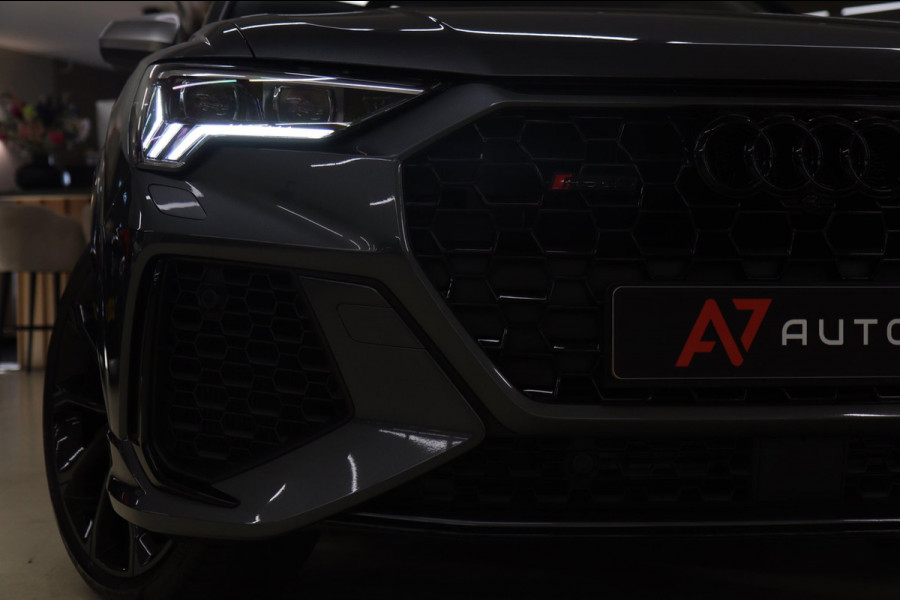 Audi RSQ3 Sportback TFSI RS Pano/B&O/Camera/Carplay/RSStoelen/BOMVOL
