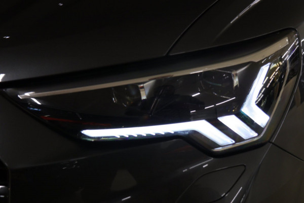 Audi RSQ3 Sportback TFSI RS Pano/B&O/Camera/Carplay/RSStoelen/BOMVOL