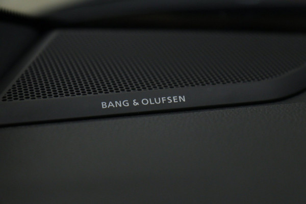 Audi RSQ3 Sportback TFSI RS Pano/B&O/Camera/Carplay/RSStoelen/BOMVOL