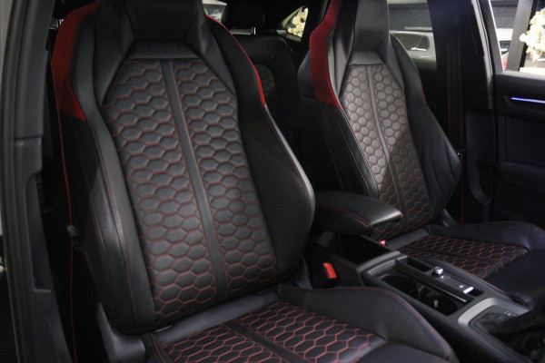 Audi RSQ3 Sportback TFSI RS Pano/B&O/Camera/Carplay/RSStoelen/BOMVOL