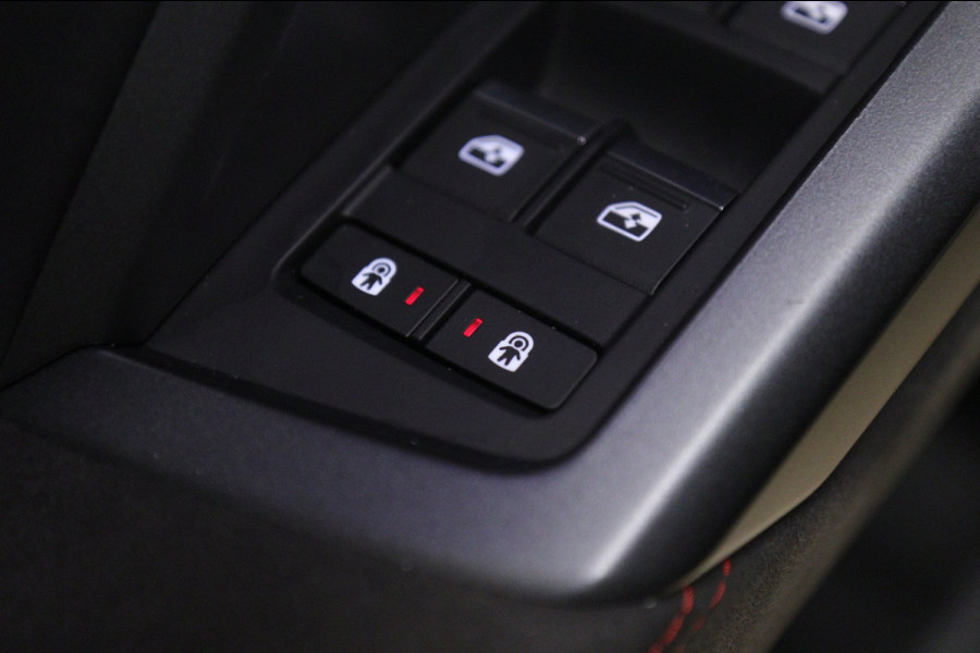 Audi RSQ3 Sportback TFSI RS Pano/B&O/Camera/Carplay/RSStoelen/BOMVOL