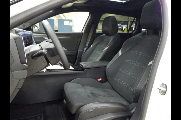 Opel Astra Electric 54 kWh GS Panorama / Schuifdak