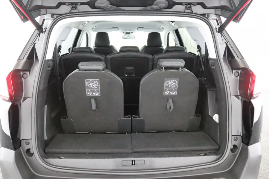 Peugeot 5008 1.2*CARPLAY*CRUISE*NAVI*CAM*7PERS.*HAAK*SPORT STOE