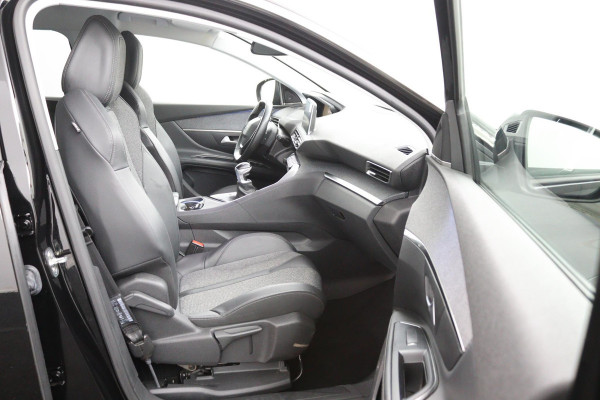 Peugeot 5008 1.2*CARPLAY*CRUISE*NAVI*CAM*7PERS.*HAAK*SPORT STOE