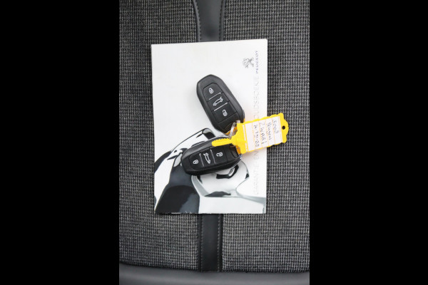 Peugeot 5008 1.2*CARPLAY*CRUISE*NAVI*CAM*7PERS.*HAAK*SPORT STOE