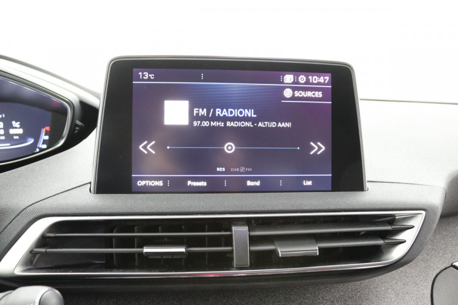 Peugeot 5008 1.2*CARPLAY*CRUISE*NAVI*CAM*7PERS.*HAAK*SPORT STOE