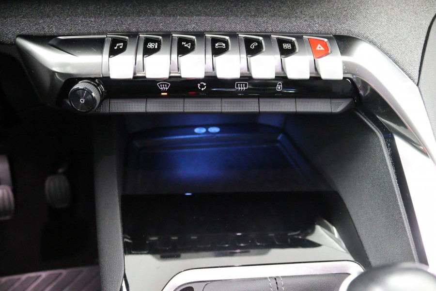 Peugeot 5008 1.2*CARPLAY*CRUISE*NAVI*CAM*7PERS.*HAAK*SPORT STOE