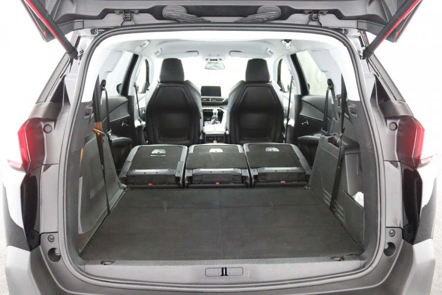 Peugeot 5008 1.2*CARPLAY*CRUISE*NAVI*CAM*7PERS.*HAAK*SPORT STOE