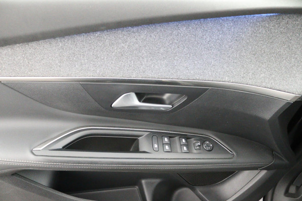 Peugeot 5008 1.2*CARPLAY*CRUISE*NAVI*CAM*7PERS.*HAAK*SPORT STOE