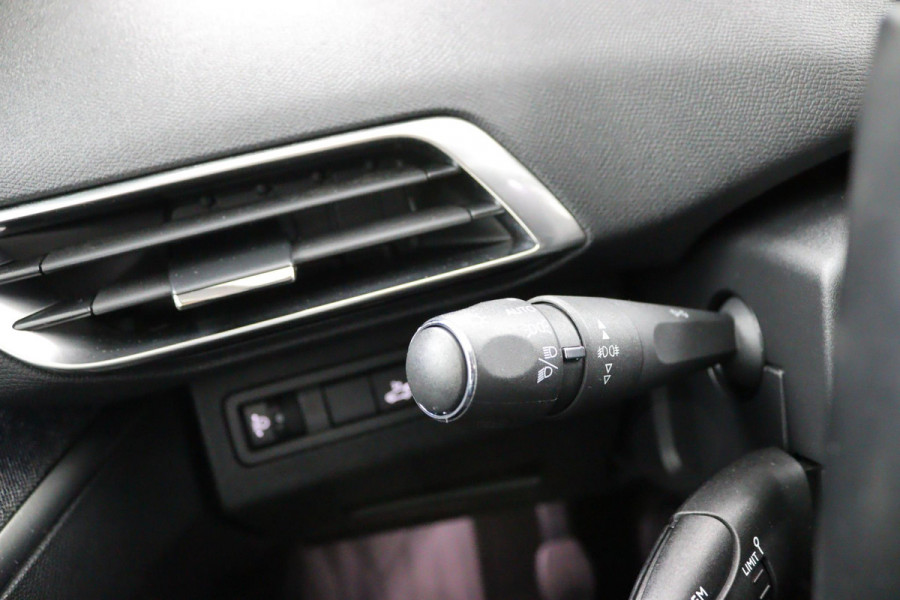 Peugeot 5008 1.2*CARPLAY*CRUISE*NAVI*CAM*7PERS.*HAAK*SPORT STOE