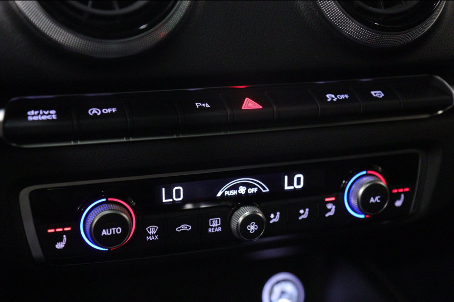 Audi A3 Limousine 2.5 TFSI RS 3 quattro PANO/B&O/RS Sportuitlaat/PERFORMANCE/Carplay/VOL