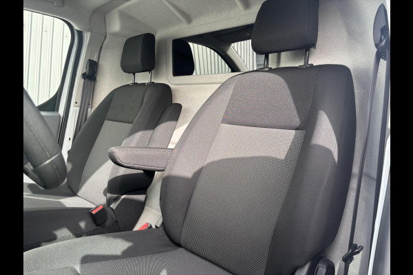 Peugeot Expert 2.0*A/C*CRUISE*NAVI*HAAK*CARPLAY*PDC*BETTIMERING*