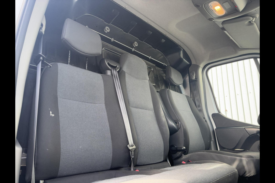 Renault Master 2.3d 135 L2H2*3-ZITS*A/C*CRUISE*NAVI*HAAK*CAMERA*