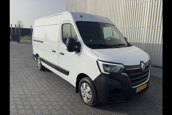 Renault Master 2.3d 135 L2H2*3-ZITS*A/C*CRUISE*NAVI*HAAK*CAMERA*