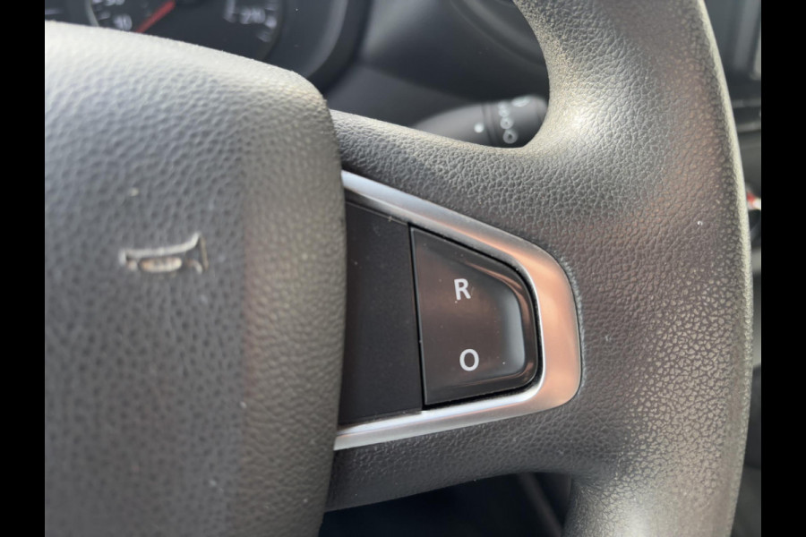 Renault Master 2.3d 135 L2H2*3-ZITS*A/C*CRUISE*NAVI*HAAK*CAMERA*