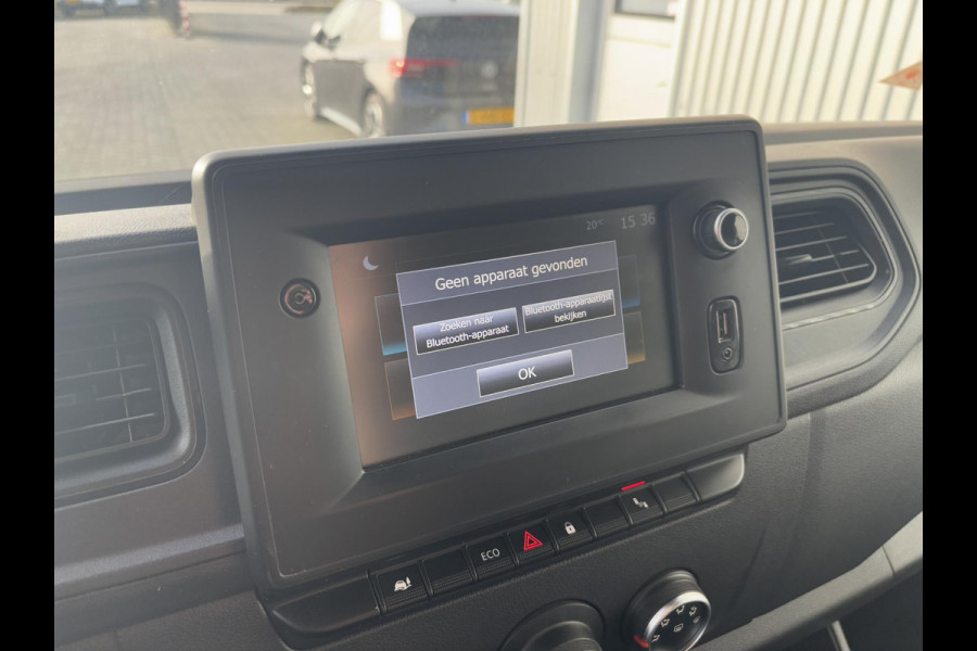 Renault Master 2.3d 135 L2H2*3-ZITS*A/C*CRUISE*NAVI*HAAK*CAMERA*