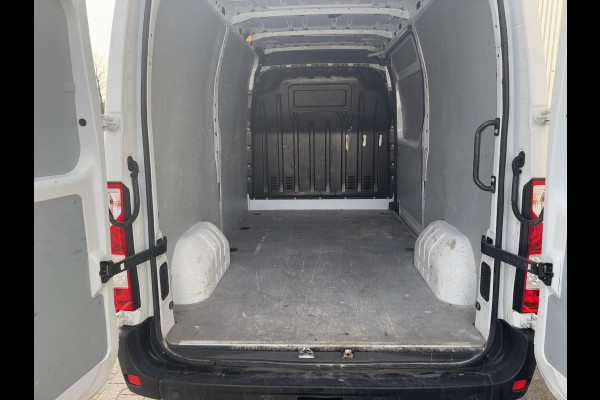 Renault Master 2.3d 135 L2H2*3-ZITS*A/C*CRUISE*NAVI*HAAK*CAMERA*