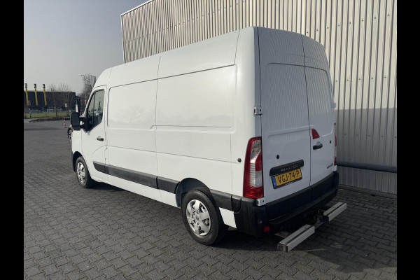 Renault Master 2.3d 135 L2H2*3-ZITS*A/C*CRUISE*NAVI*HAAK*CAMERA*