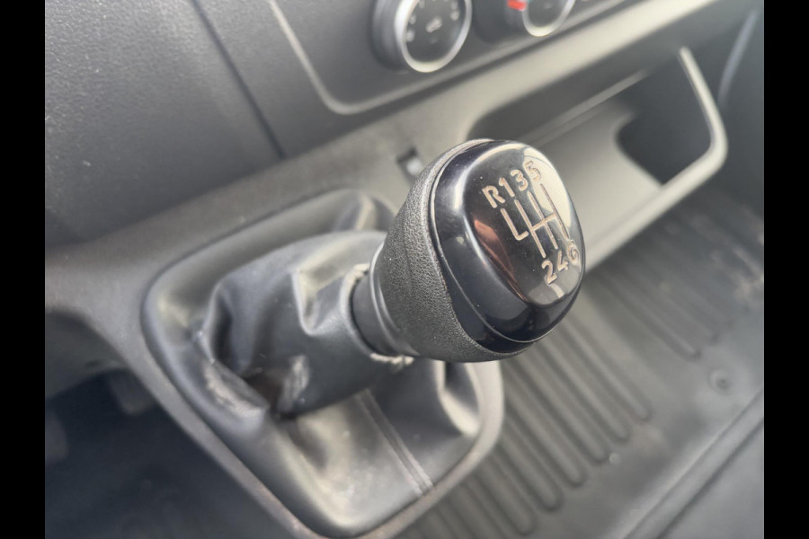 Renault Master 2.3d 135 L2H2*3-ZITS*A/C*CRUISE*NAVI*HAAK*CAMERA*