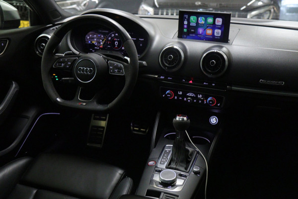 Audi A3 Limousine 2.5 TFSI RS 3 quattro PANO/B&O/RS Sportuitlaat/PERFORMANCE/Carplay/VOL
