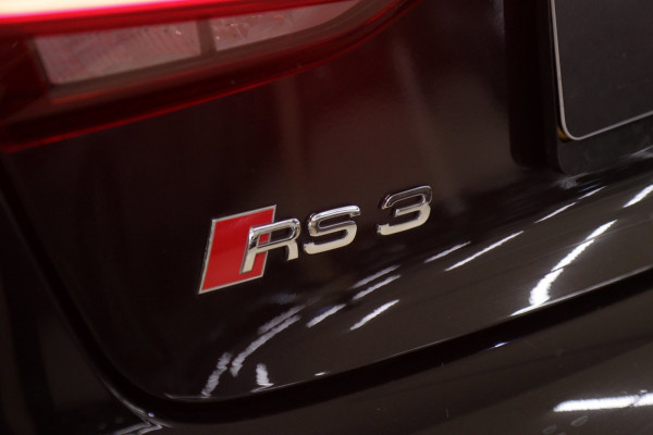 Audi A3 Limousine 2.5 TFSI RS 3 quattro PANO/B&O/RS Sportuitlaat/PERFORMANCE/Carplay/VOL