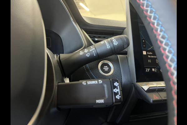 Renault Captur 1.6 E-Tech full hybrid 145 Esprit Alpine Groot Navi | H&K | 360 | 19" | ACC | Dodehoek | Stoelverwarming 100% Renault dealer onderhouden!