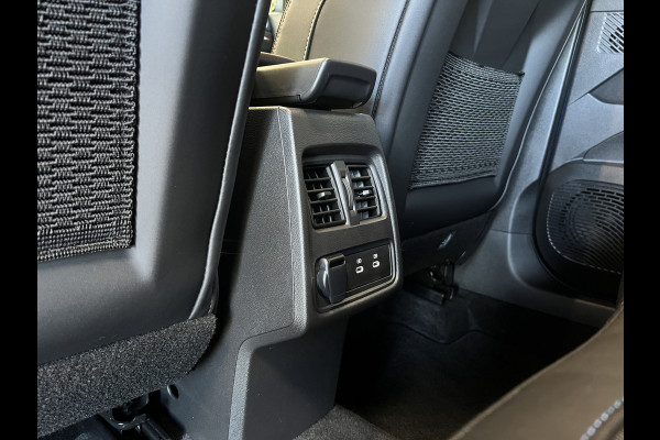 Renault Captur 1.6 E-Tech full hybrid 145 Esprit Alpine Groot Navi | H&K | 360 | 19" | ACC | Dodehoek | Stoelverwarming 100% Renault dealer onderhouden!