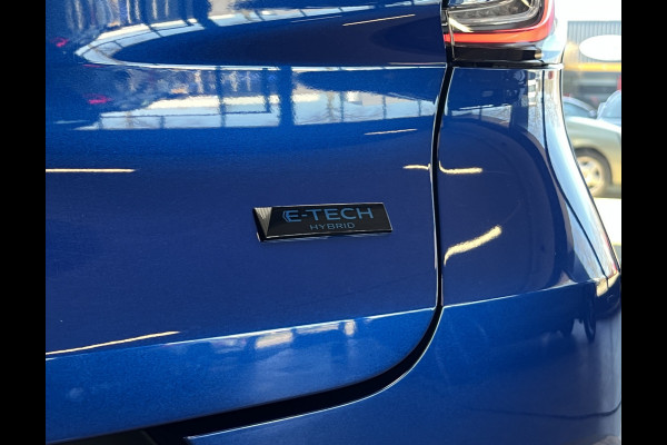 Renault Captur 1.6 E-Tech full hybrid 145 Esprit Alpine Groot Navi | H&K | 360 | 19" | ACC | Dodehoek | Stoelverwarming 100% Renault dealer onderhouden!