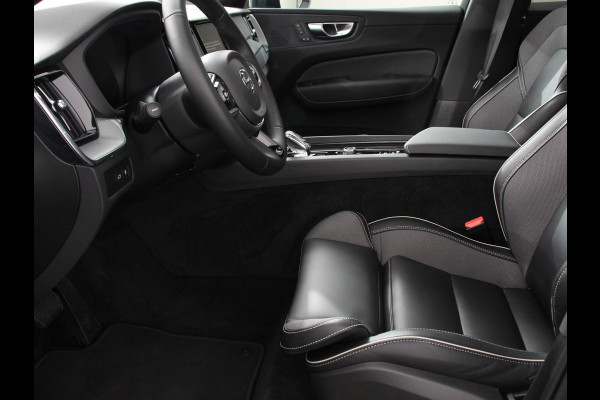 Volvo XC60 2.0 T6 Plug-in hybrid AWD Plus Black Edition Climate control | Adaptieve cruise control | Panorama dak | Stoel verwarming | Stuur verwarming | Navigatie | Camera | LED | Apple Carplay/ Android Auto