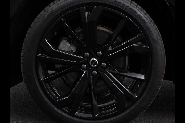 Volvo XC60 2.0 T6 Plug-in hybrid AWD Plus Black Edition Climate control | Adaptieve cruise control | Panorama dak | Stoel verwarming | Stuur verwarming | Navigatie | Camera | LED | Apple Carplay/ Android Auto