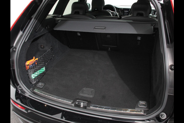 Volvo XC60 2.0 T6 Plug-in hybrid AWD Plus Black Edition Climate control | Adaptieve cruise control | Panorama dak | Stoel verwarming | Stuur verwarming | Navigatie | Camera | LED | Apple Carplay/ Android Auto