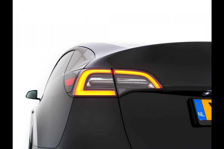 Tesla Model Y RWD 58 kWh [ 3-Fase-11kW ] {SOH-93%} (INCL-BTW) Aut. *HEATPUMP | PANO | LEATHER | AUTO-PILOT | NAVI-FULLMAP | MATRIX-LED | KEYLESS | CAMERA | DAB+ | HEATED-COMFORTSEATS | PRIVACYGLASS | TOPVIEW | 19''ALU*
