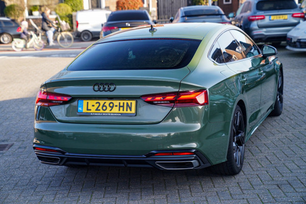 Audi A5 Sportback 35 TFSI S edition Competition | 2x S-line | Virtual | Stoelverwarming | Facelift | District Green Pearl | NAP |