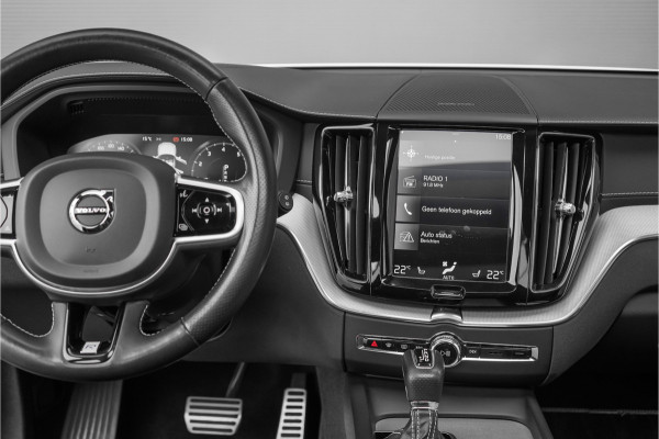 Volvo XC60 2.0 T5 AWD R-Design Pano Stoel & Stuurverw H/K Trekhaak 21"