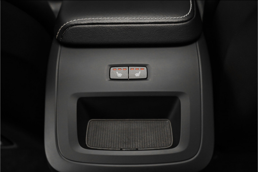 Volvo XC60 2.0 T5 AWD R-Design Pano Stoel & Stuurverw H/K Trekhaak 21"