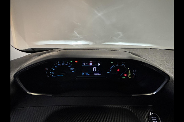 Peugeot e-2008 EV Active Pack 50 kWh SOH 92,2% |Navigatie | Parkeersensoren achter | Cruise control