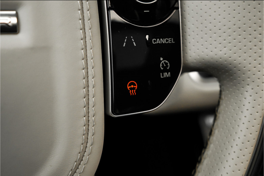 Land Rover Range Rover Velar 3.0 V6 AWD First Edition Pano Leder 22"