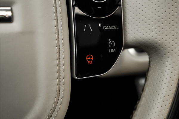 Land Rover Range Rover Velar 3.0 V6 AWD First Edition Pano Leder 22"